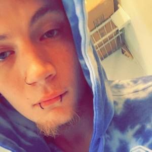 Meet your Posher, Johnny